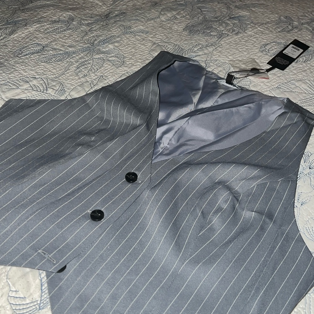 Gray Button Vest - Picture 3 of 5